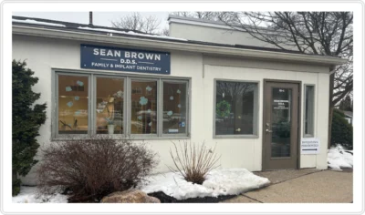 Front building of Dr. Sean Brown D.D.S. Family & Implant Dentistry.